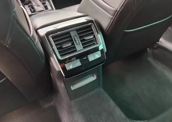 Skoda Superb cena 87400 przebieg: 138200, rok produkcji 2016 z Mikołów małe 277